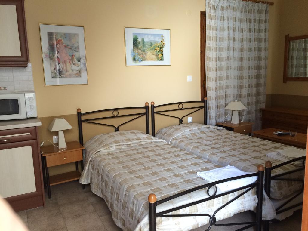 Vasilikos Apartments Paralia Agias Foteinis 외부 사진