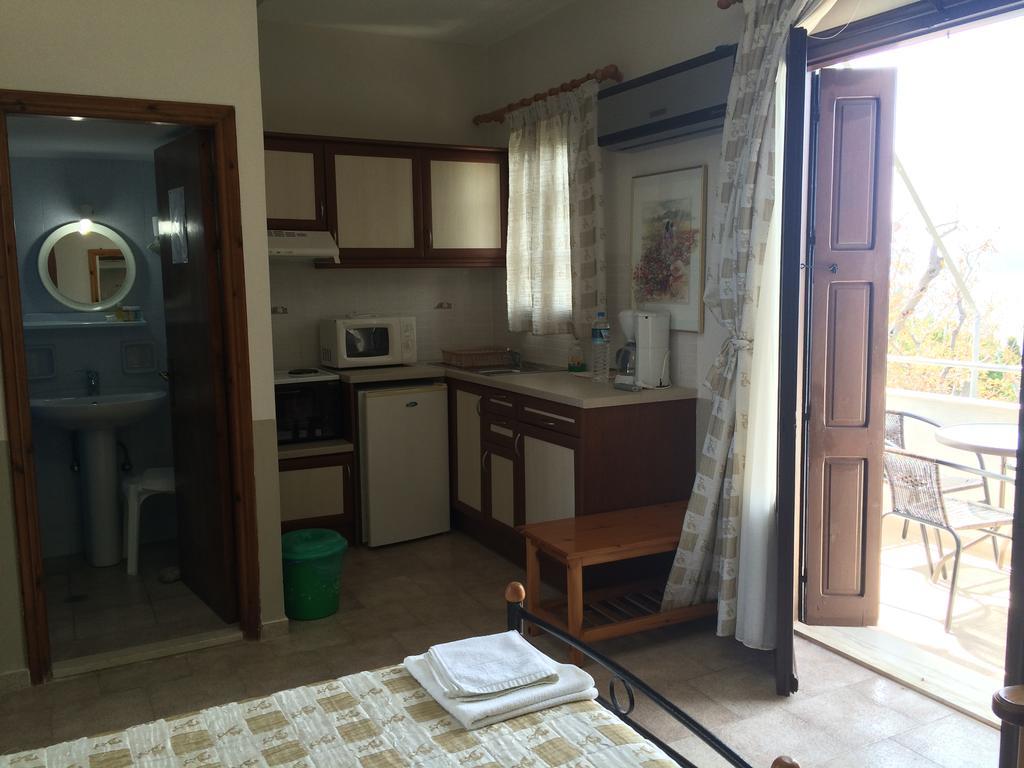 Vasilikos Apartments Paralia Agias Foteinis 외부 사진
