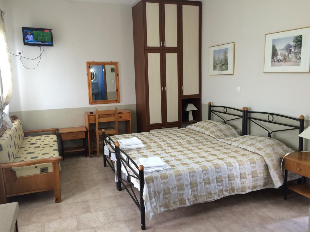 Vasilikos Apartments Paralia Agias Foteinis 외부 사진