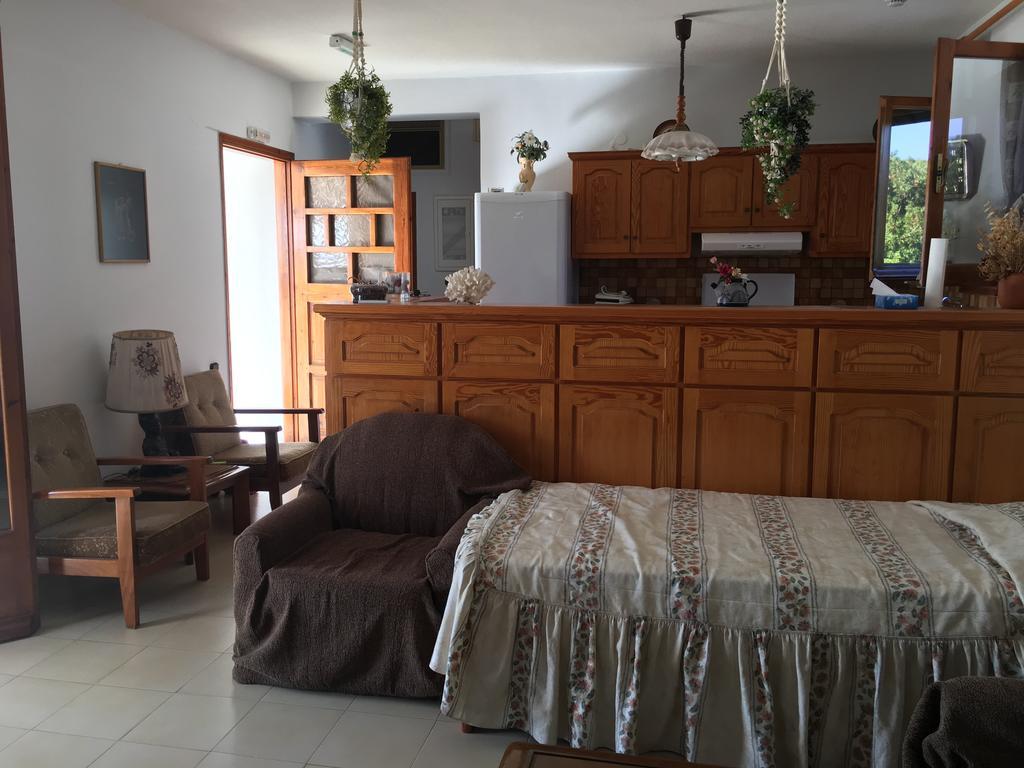 Vasilikos Apartments Paralia Agias Foteinis 객실 사진
