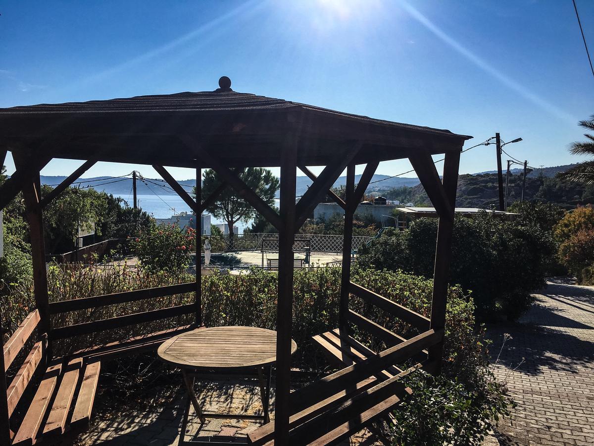 Vasilikos Apartments Paralia Agias Foteinis 외부 사진
